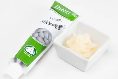 DOMI Natúr zúzott fokhagyma 80g, Zerdrückter Knoblauch - Knoblauchcreme